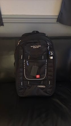 Black Soft-Shell Rolling Carry-On Luggage *Brand New with Tags*