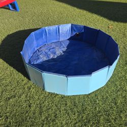 Small Baby Toddler Water Pool Play Ballpit or Dog Bath Foldable Easy Storage 2.5' Wide 8" Deep. A little dusty/ dirty but in great shape. See pictures