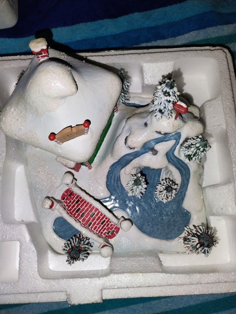 Hawthorne Village Coca Cola Ice Cold Fun Ab115