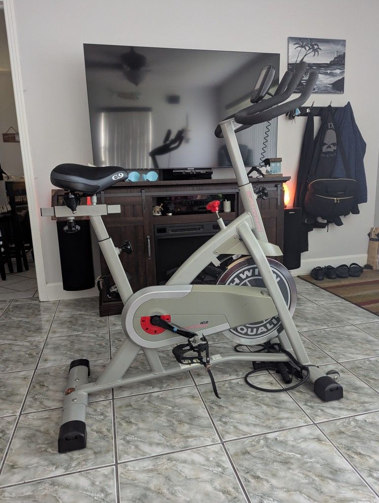 Schwinn IC2 Spin Flywheel Exercise Bike w/ Gel Seat