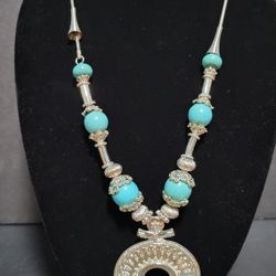 Medallion Necklace With Turquoise 