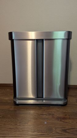 Simple Human Recycling Trash Can