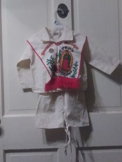 Trajesito de indito(18 to 24 months)