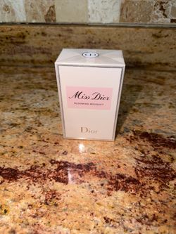 Miss Dior perfume