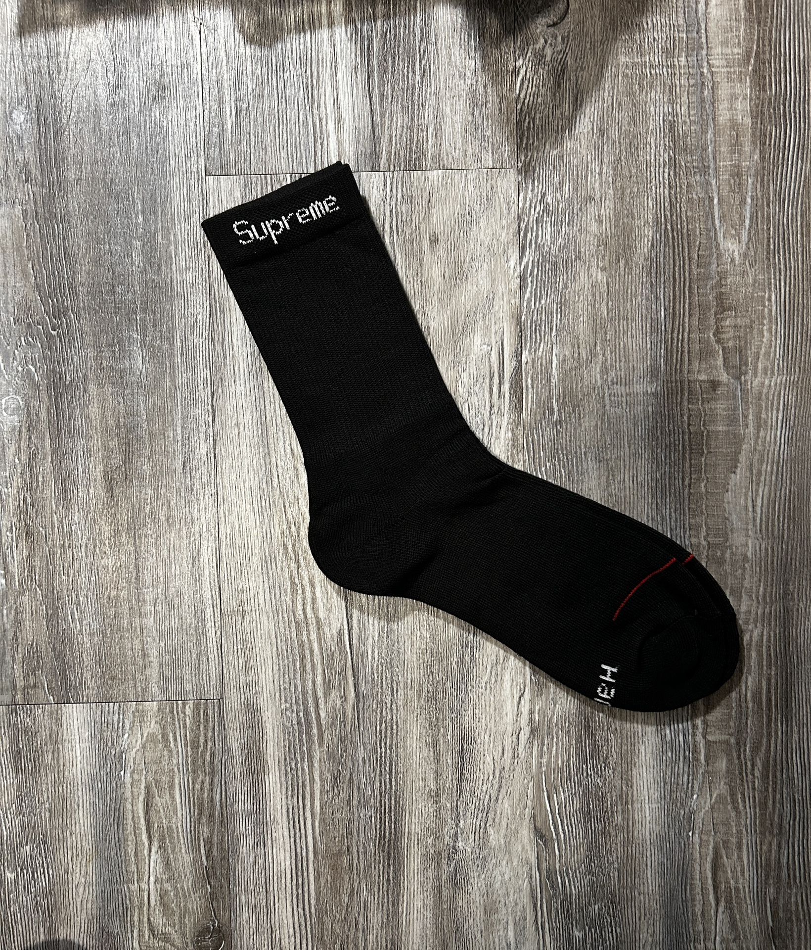 Supreme Socks