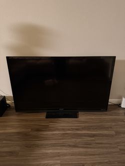 70” Sharp Aquos Tv
