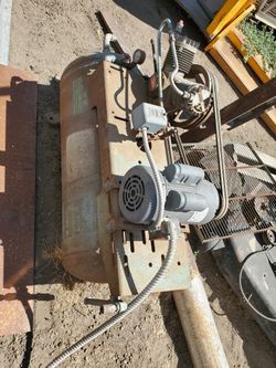 25 Gallon Compressor 