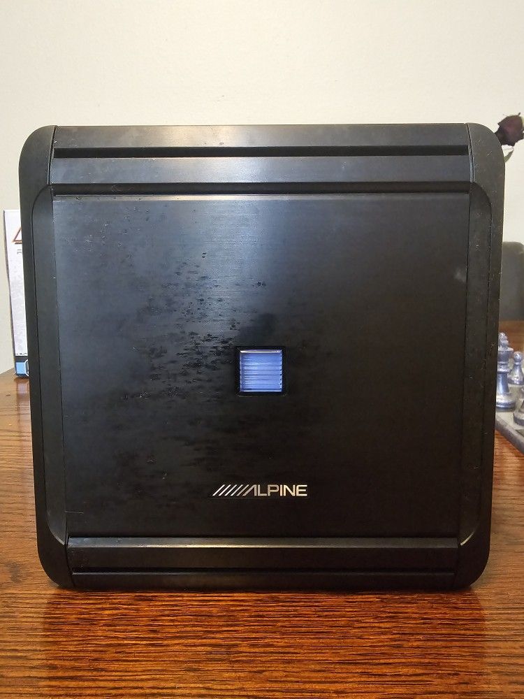 Alpine MRV-F300 Power Amp