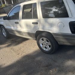 1999 Jeep Cherokee