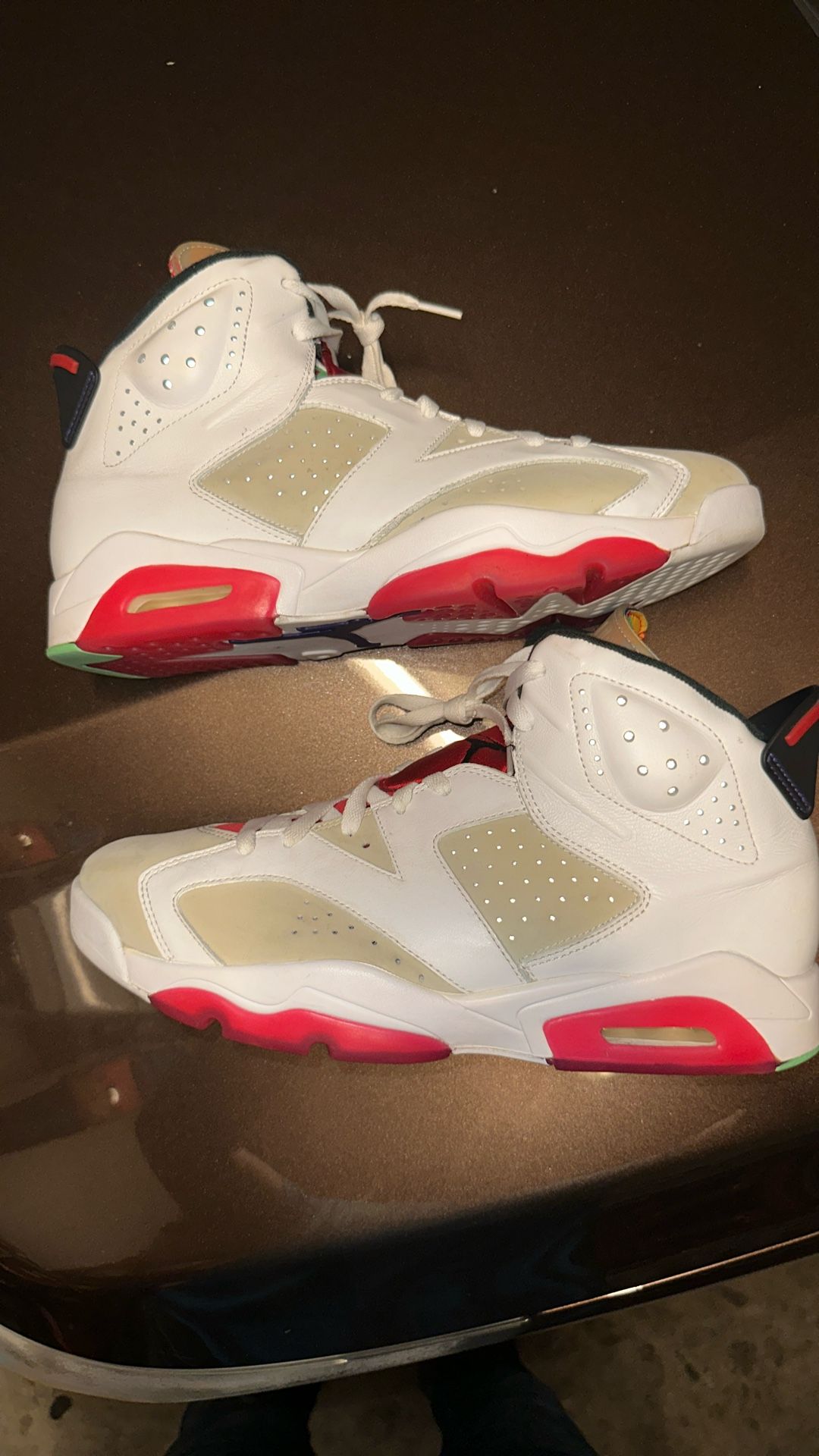 Jordan Retro 6 “hare” 11.5M Preowned