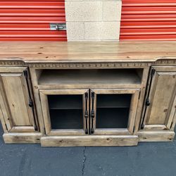 Light Brown Media Stand / Media Console / TV Stand / TV Console / Credenza / Buffet / Sideboard