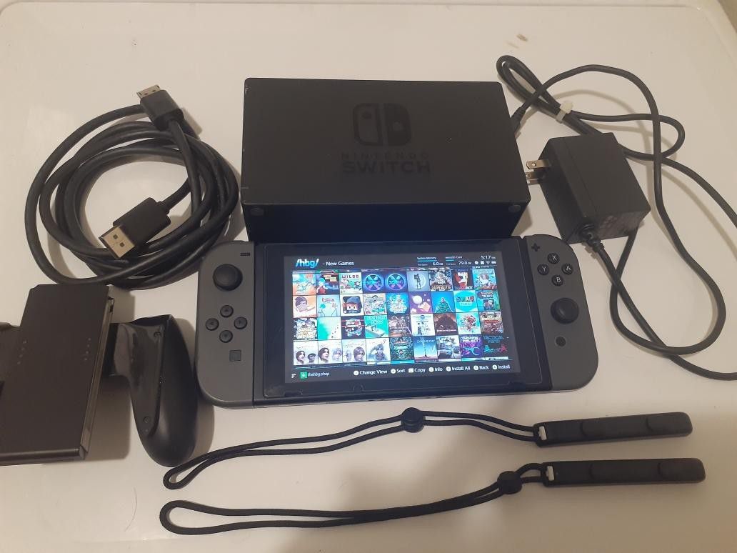 Hacked Nintendo switch with every switch game out 15,000 old school games never buy a game again