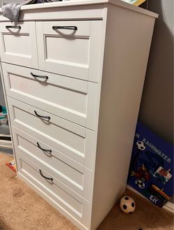 2 IKEA 6 drawer dressers