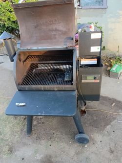 Treager pro /pellits/wood smoker