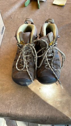 Keen Voyageur Mid Hiking Boots, size 5.5, Brindle/custard