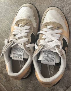 Nike V-Love O.X. Retro Shoe sneaker