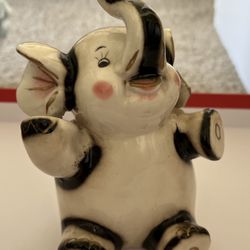 Vintage Ceramic Figurine 