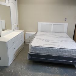 Queen Bedroom Set Everything New In The Box W Mattress Set Everything New In The Box 