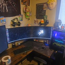 Samsung Odyssey G9 49"