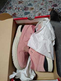 Nike Aaf88 Low Size 7 1/2 In Women