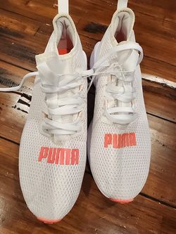 Runner Shoes Puma Size 9 Women