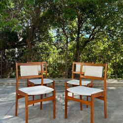 Vintage Mid Century Modern Danish Modern Teak & Oatmeal Tweed Upholstery Set of 4 Dining Chairs