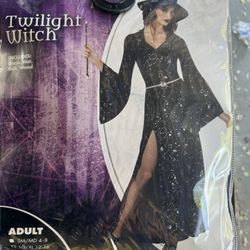 Halloween Costume (Witch)