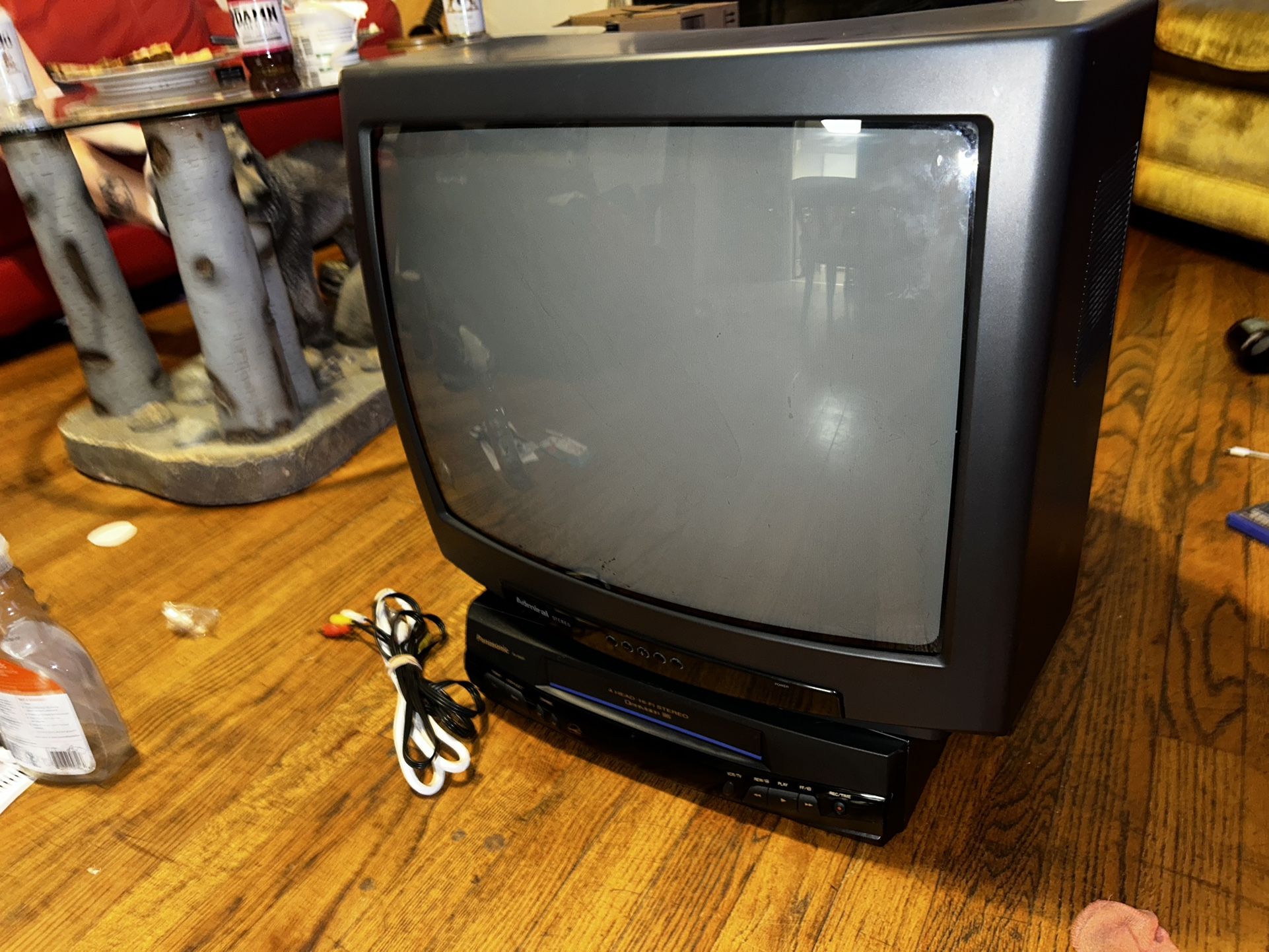 Admiral Tube TV Panasonic Vhs Combo