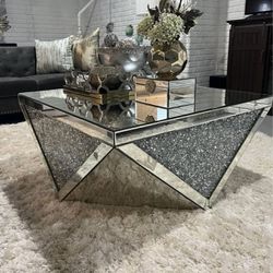 Beautiful Mirrored Coffee Table 
