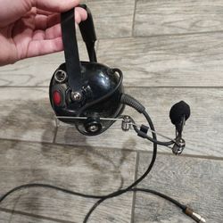 Vintage aviation headphones with microphone
