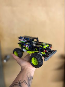Grave digger Lego