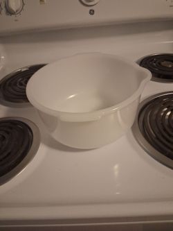 Baking bowl or salad bowl