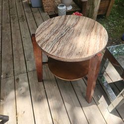 Round Table And Mirror Table