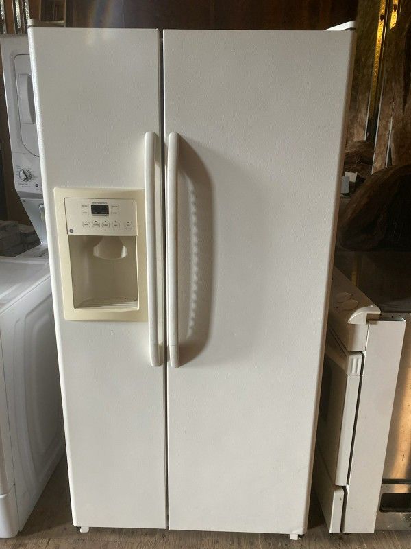 REFRIGERATOR