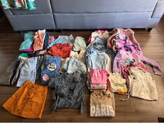 Girls Clothing Lot Size 7/8 – 60+ Pieces – Jeans, Tops, Skirts, Sweatshirts – Great Condition