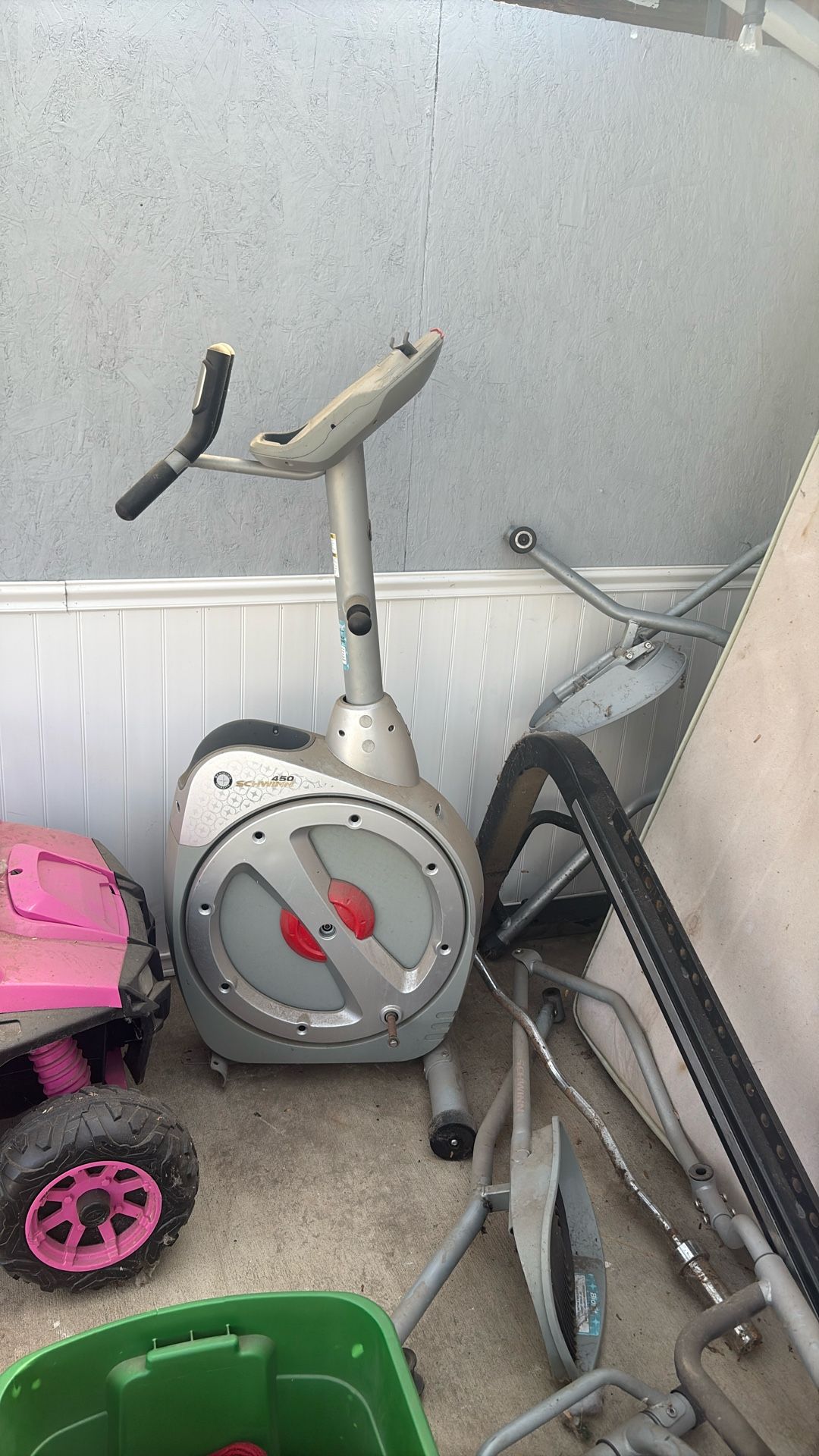 SCHWINN 450 Elliptical  