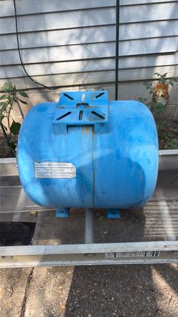 Water tank  off well pump