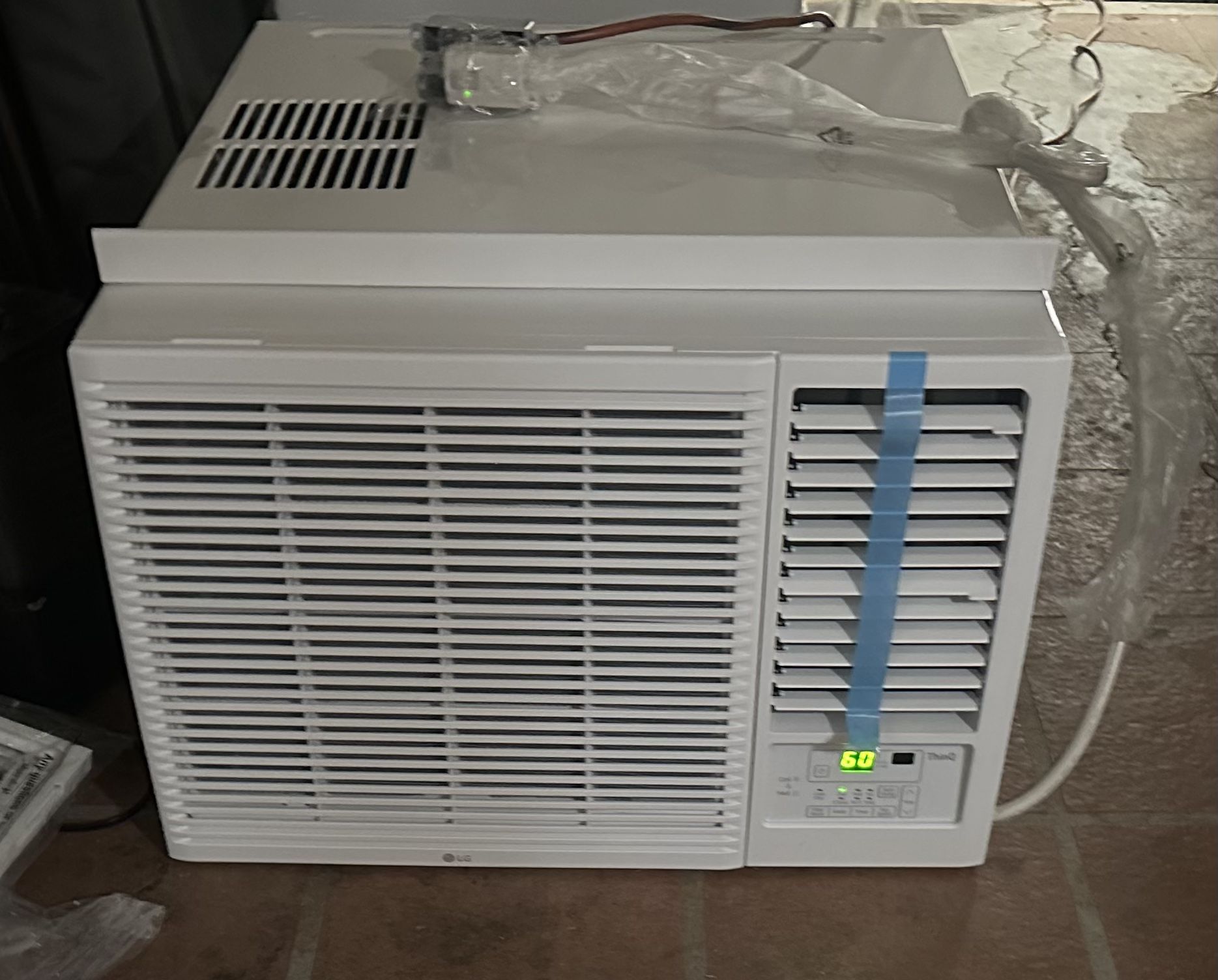 LG Window Air Conditioner with Heater( 230- Volt, 18000-BTU)