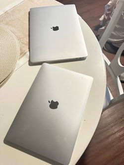 2 MacBooks