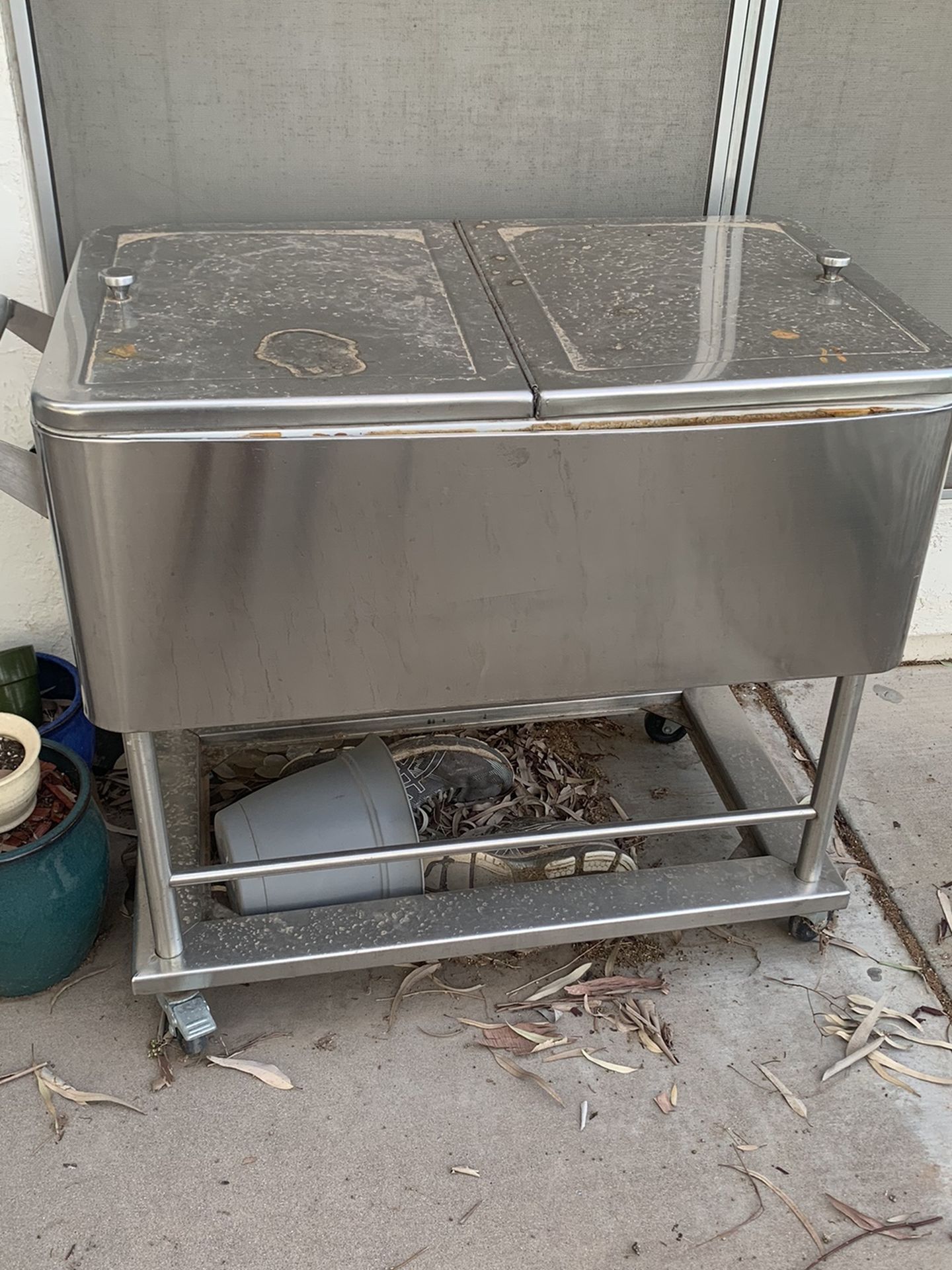 Outdoor Bar Cart