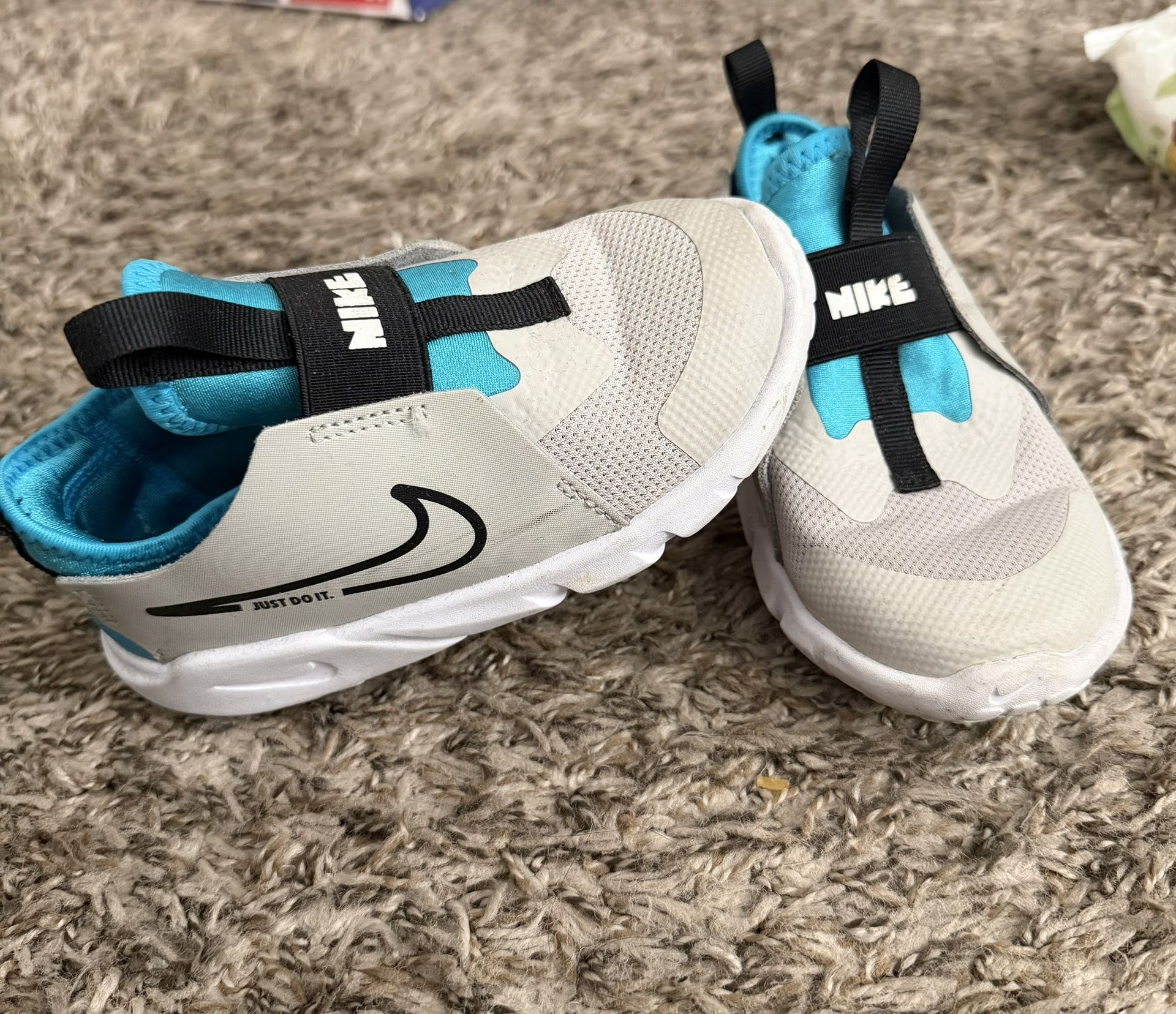 Toddler Nike size 10C
