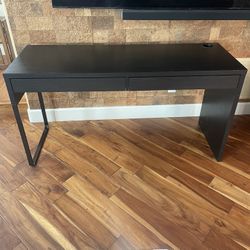 IKEA MICKE Desk