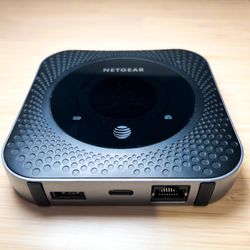 Mobile Router Netgear Nighthawk MR1100 4G LTE Mobile Hotspot Router (AT&T GSM Unlocked)(Steel Gray)