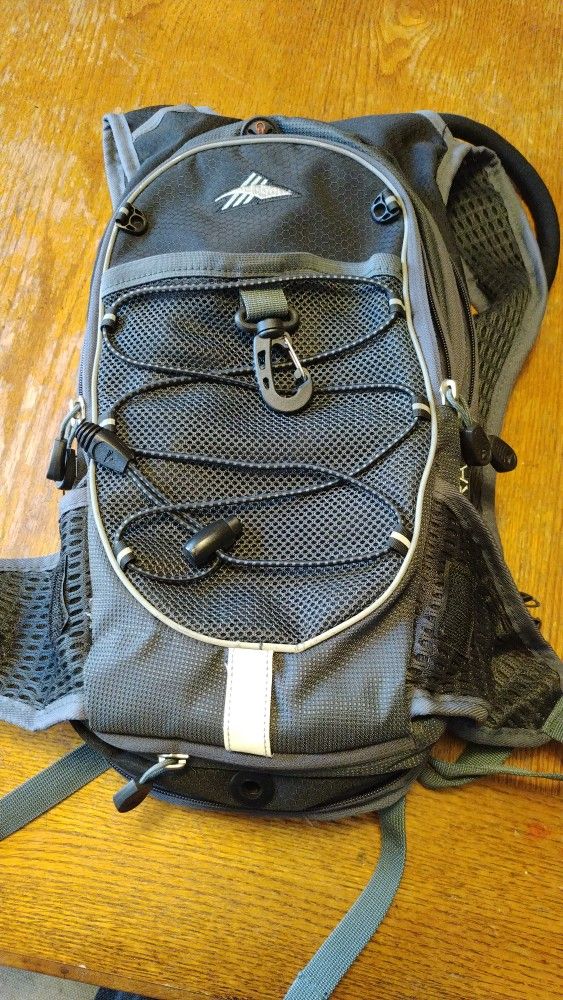 New High Sierra Hydration Backpack 2 Liter Water Bag