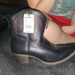 Boot Barn Cowgirl Boots BRAND NEW NEVER WORN 