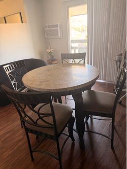 Dining room / Dining set / Dining table set