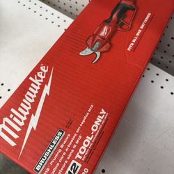 Milwaukee New Pruning Shears M12
