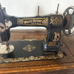 Vintage Sewing Machine