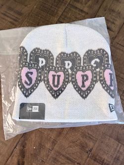 Supreme FW26’ week 9 New Era Hearts Beanie White