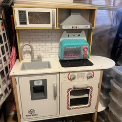 Kids Toy kitchen 